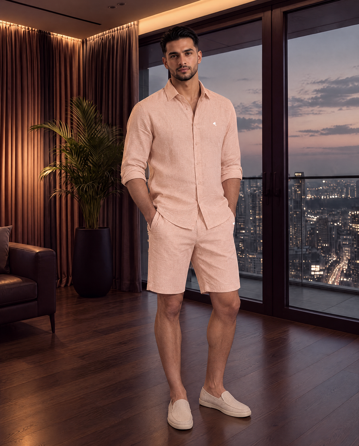 The Cœur Key Linen Shorts in Champagne Peach