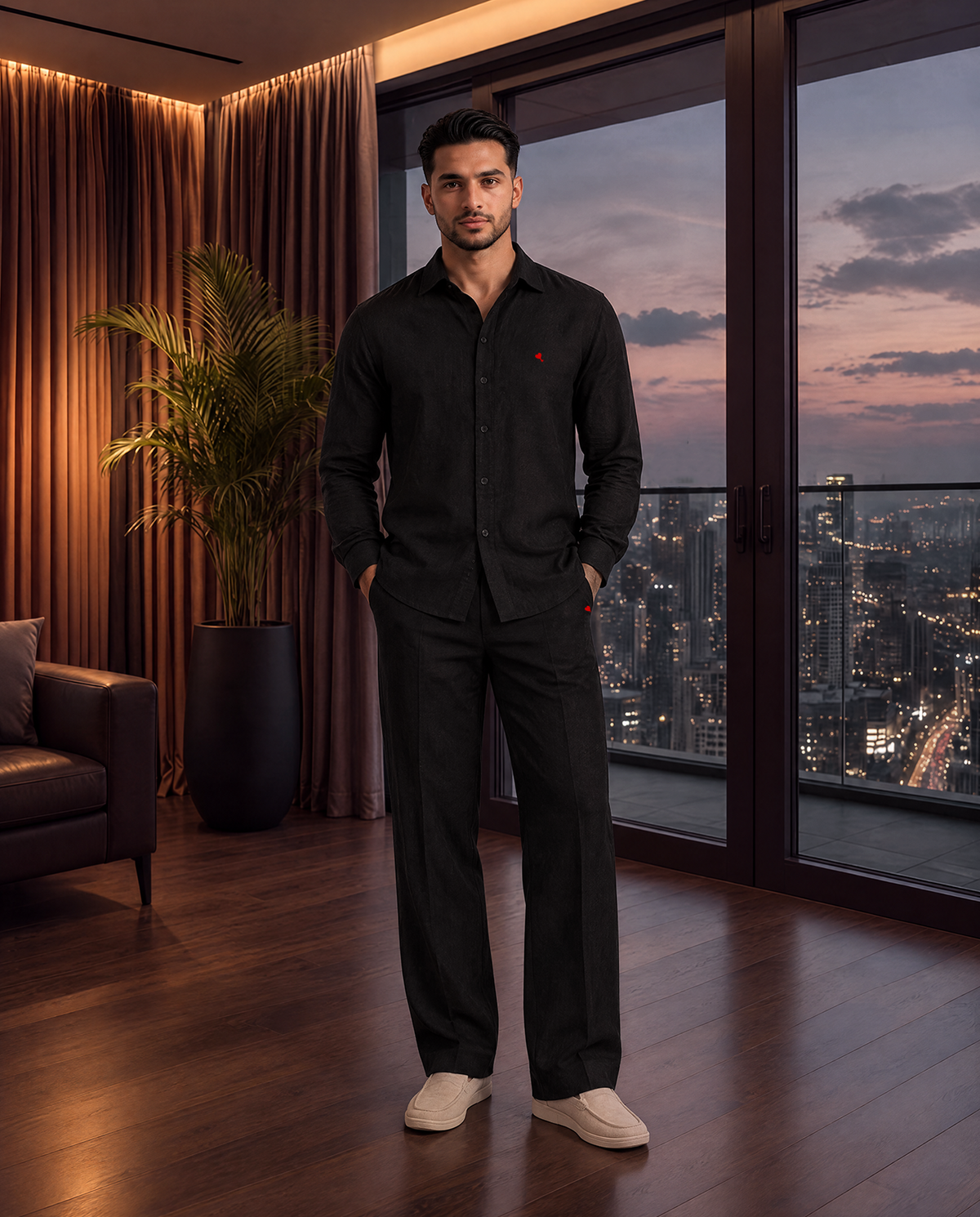 The Cœur Key Linen Pants in Onyx Black